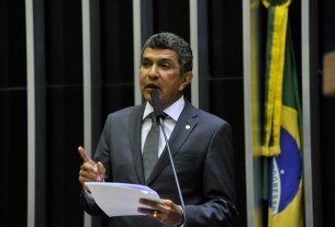 Com apoio de Vidigal, Congresso derruba veto do Refis das micro e pequenas empresas