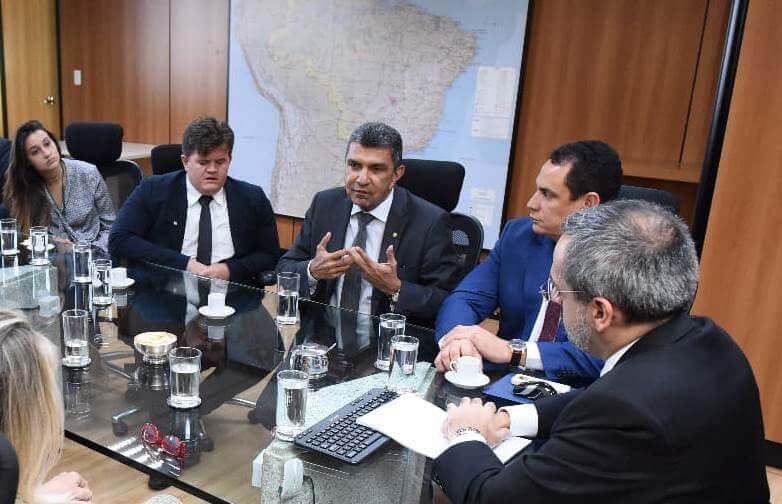 Sérgio Vidigal cobra explicações sobre contingenciamento em universidades