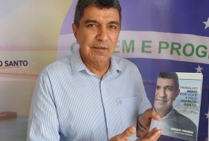 Sérgio Vidigal apresenta revista de prestação de contas