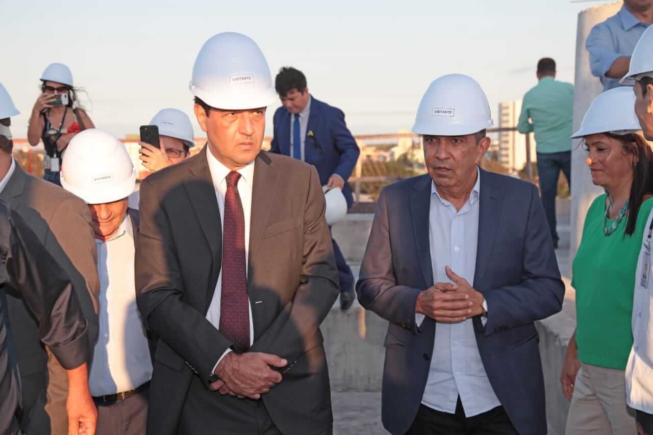 Vidigal agradece visita de ministro às obras do Hospital Materno Infantil